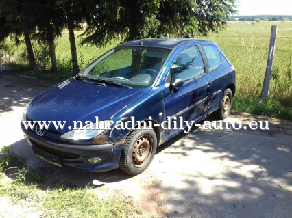 Peugeot 206 modrá tmavá na náhradní díly ČB / nahradni-dily-auto.eu