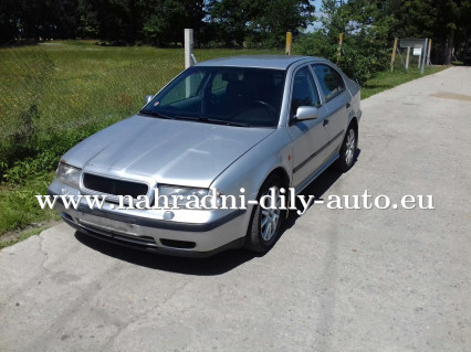 Škoda Octavia 1,8t stříbrná na náhradní díly / nahradni-dily-auto.eu
