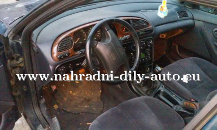 Ford Mondeo kombi tmavě modrá na díly Praha / nahradni-dily-auto.eu