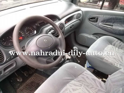 Renault Scenic modrá na díly Praha / nahradni-dily-auto.eu