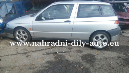 Alfa Romeo 145 na náhradní díly ČB / nahradni-dily-auto.eu