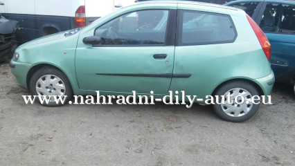 Fiat Punto 3dv světle zelená na díly ČB / nahradni-dily-auto.eu