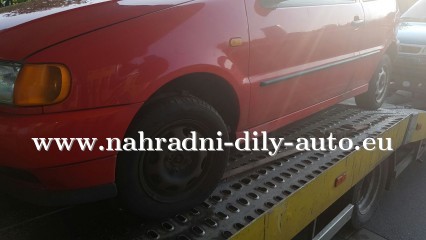 VW Polo červená barva na náhradní díly České Budějovice / nahradni-dily-auto.eu