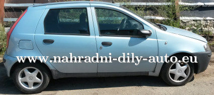 Fiat Punto světle modrá metalíza na díly Brno / nahradni-dily-auto.eu