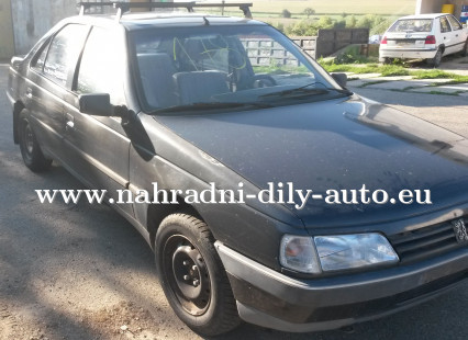 Peugeot 405 modrá na díly Brno / nahradni-dily-auto.eu