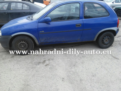 Opel Corsa 3dv modrá na díly Plzeň / nahradni-dily-auto.eu