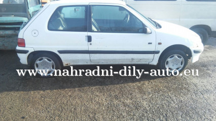 Peugeot 106 bílá na náhradní díly Plzeň