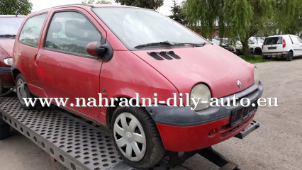 Renault Twingo 2001 červená na díly Plzeň / nahradni-dily-auto.eu