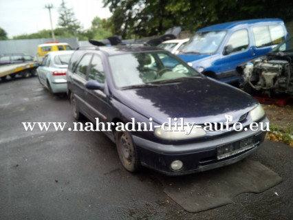 Renault Laguna combi modrá - díly z tohoto vozu / nahradni-dily-auto.eu