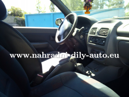 Renault Clio modrá - díly z tohoto vozu / nahradni-dily-auto.eu