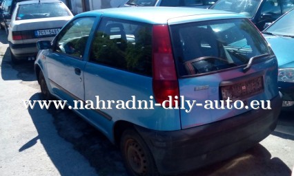 Fiat Punto 1,2 světle modrá na náhradní díly České Budějovice / nahradni-dily-auto.eu