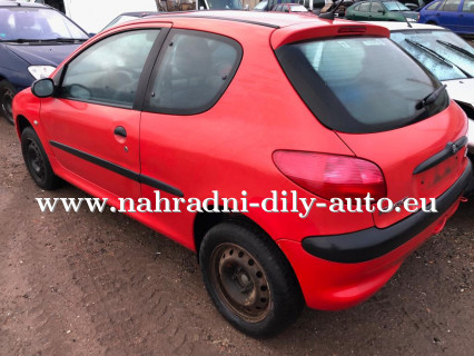 Peugeot 206 náhradní díly Hradec Králové / nahradni-dily-auto.eu