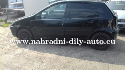 Fiat Punto 2 černá na náhradní díly Písek