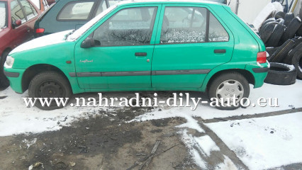 Peugeot 106 světle zelená na náhradní díly Tábor / nahradni-dily-auto.eu