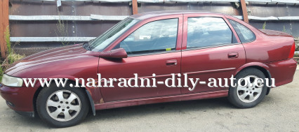 Opel Vectra vínová na náhradní díly Brno / nahradni-dily-auto.eu