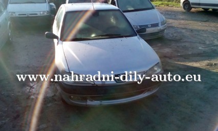 Peugeot 306 stříbrná na náhradní díly ČB / nahradni-dily-auto.eu