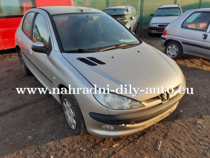 Peugeot 206 na náhradní díly Pardubice / nahradni-dily-auto.eu