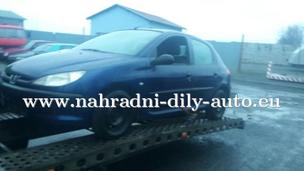 Peugeot 206 na náhradní díly Hradec Králové / nahradni-dily-auto.eu