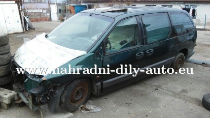 Chrysler Grand Voyager 2,5 td 1998 na náhradní díly České Budějovice