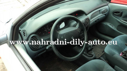 Renault Megane na náhradní díly Písek / nahradni-dily-auto.eu