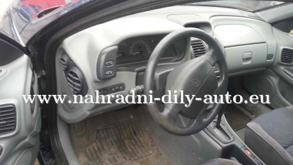 Renault Laguna na náhradní díly Písek / nahradni-dily-auto.eu