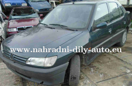 Náhradní díly z vozu Peugeot 306