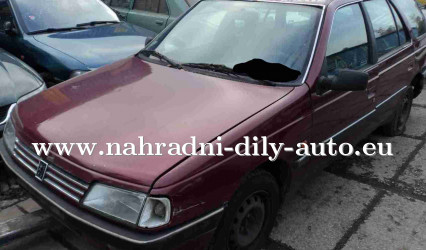 Náhradní díly z vozu Peugeot 405