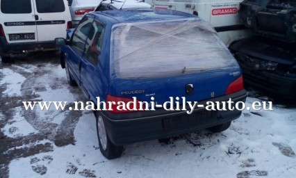 Peugeot 106 modrá na náhradní díly ČB