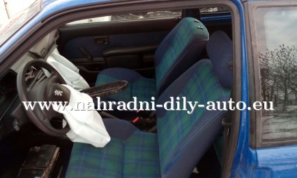 Peugeot 106 modrá na náhradní díly ČB / nahradni-dily-auto.eu