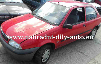 Náhradní díly z vozu Mazda 121