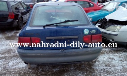 Ford escort sedan modrá na díly České Budějovice / nahradni-dily-auto.eu