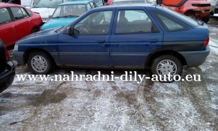 Ford escort sedan modrá na díly České Budějovice / nahradni-dily-auto.eu