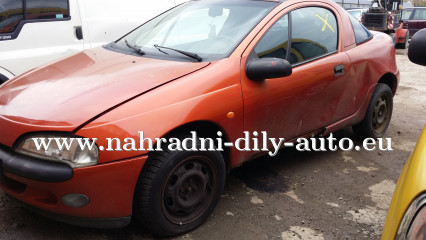 OPEL TIGRA 1.6i na náhradní díly Pardubice / nahradni-dily-auto.eu