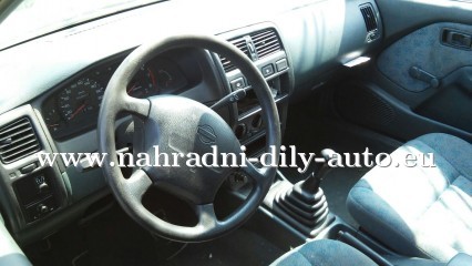 Nissan Almera zelená na náhradní díly České Budějovice / nahradni-dily-auto.eu