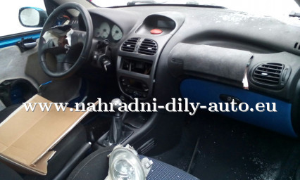 Peugeot 206 1.6 16v modrá na díly České Budějovice / nahradni-dily-auto.eu