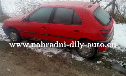 Peugeot 306 červená na díly České Budějovice / nahradni-dily-auto.eu