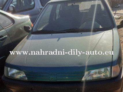 Peugeot 106 zelená na náhradní díly / nahradni-dily-auto.eu