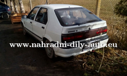 Renault 19 bílá na díly České Budějovice / nahradni-dily-auto.eu