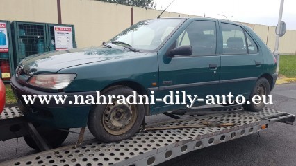 Peugeot 306 zelená na náhradní díly České Budějovice / nahradni-dily-auto.eu