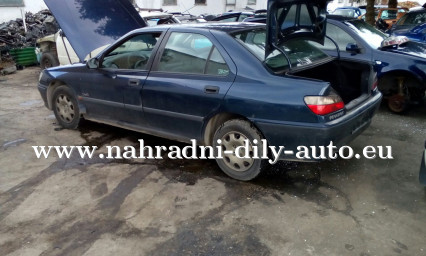 Peugeot 406 1.8 16v modrá na díly ČB / nahradni-dily-auto.eu